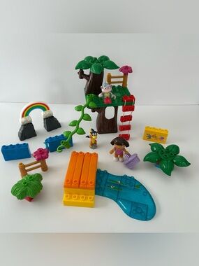 Mega Bloks NICK JR. DORA The Explorer #3002  - Rainbow Rock Adventure - 33 pcs